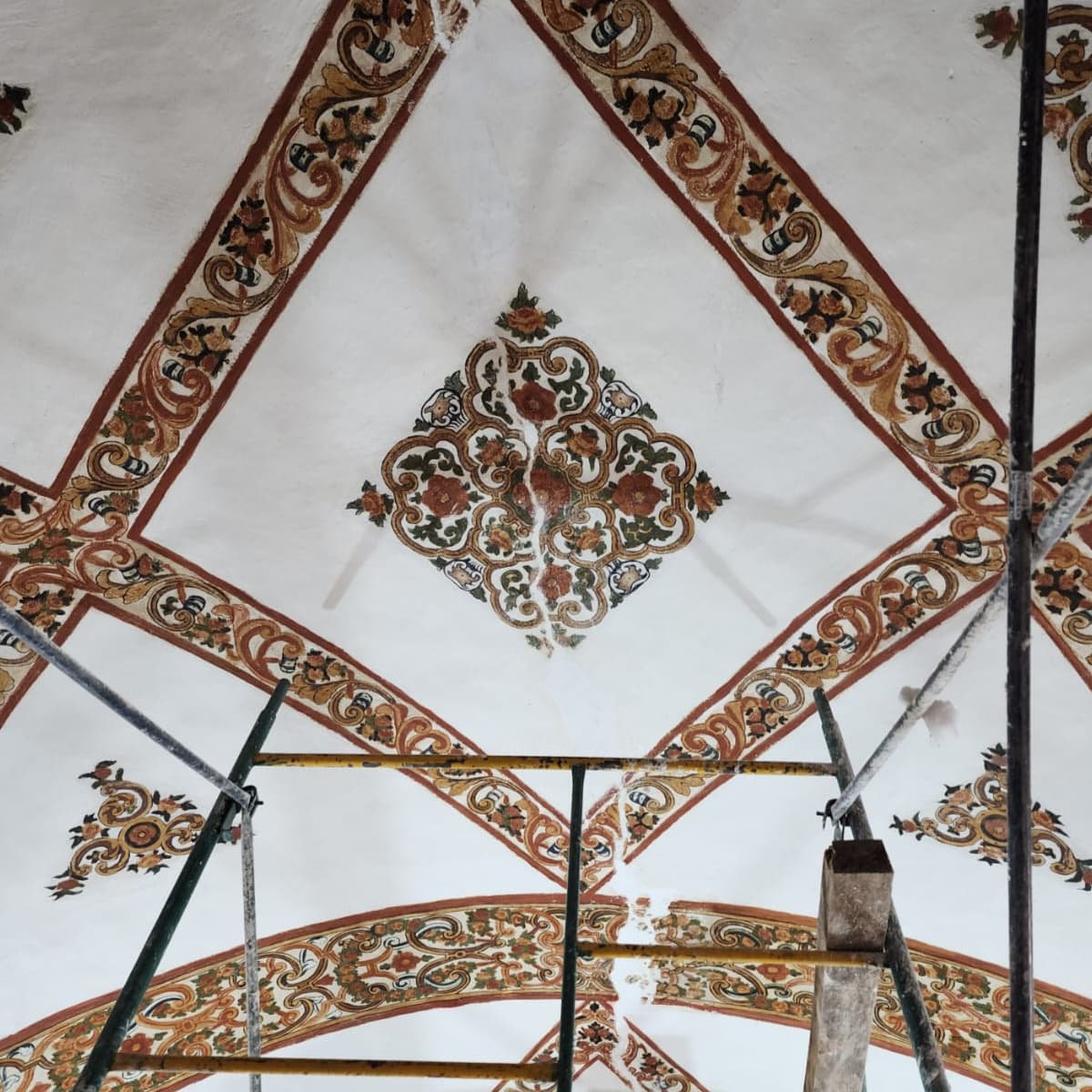 Restauración de pintura mural 4